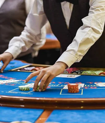 How does session tier affect crypto roulette access?